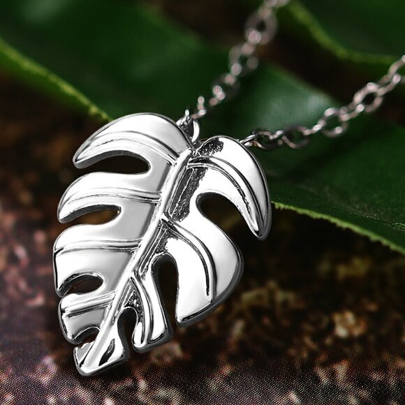 ⚡925 Silver Plated Classic Banana Leaf Pendant Necklace, MARR9478 - Picture 2 of 3